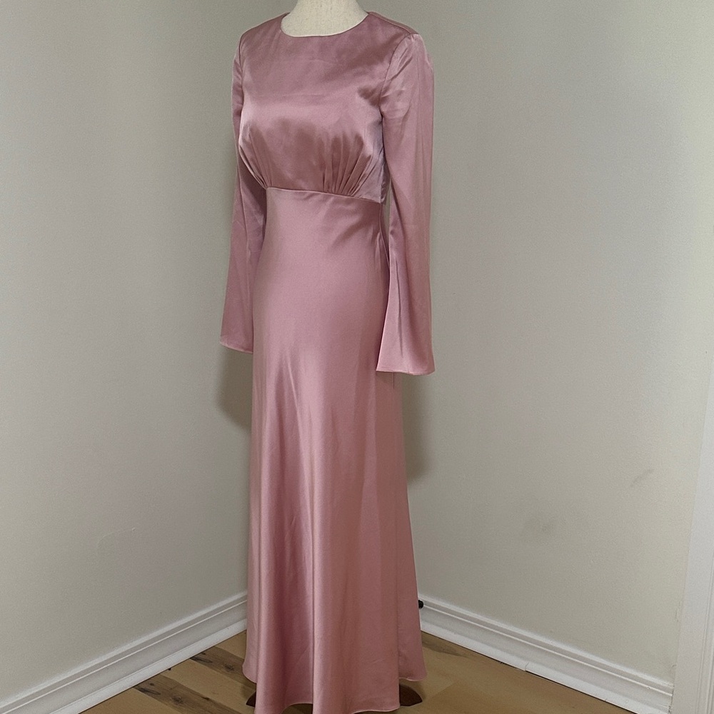 Sophisticated Long Sleeve Pink Dress - Picture 4 of 4